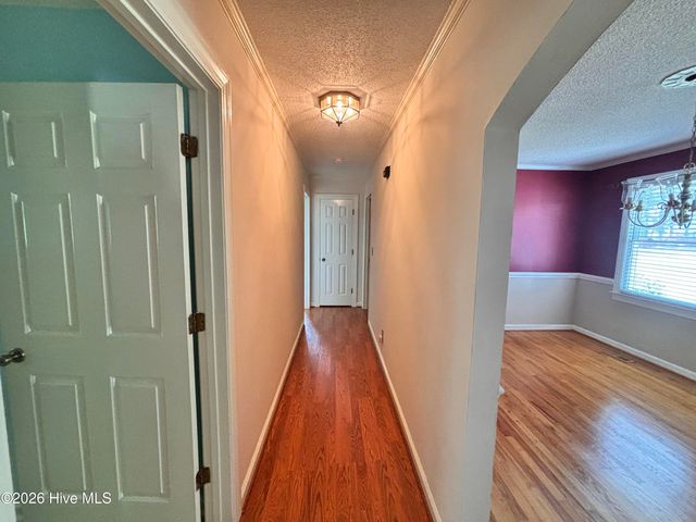 406 Walking Stick Trail, Clinton, NC 28328