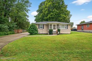 3026 Bridwell Dr, Louisville, KY 40216