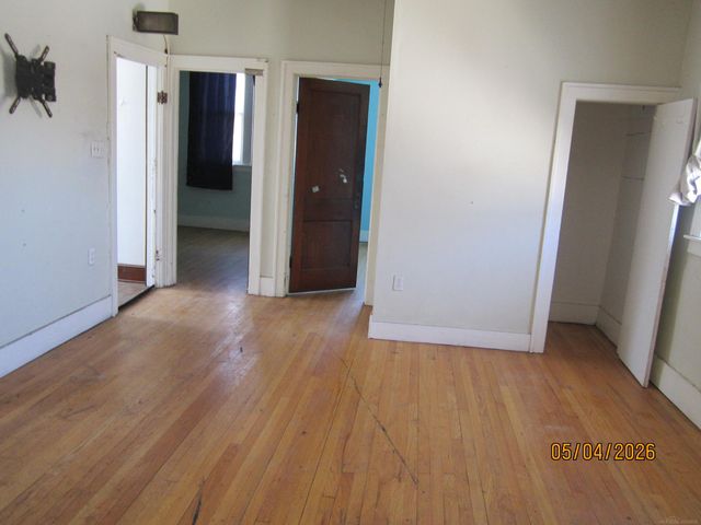 2680 Carpenter Street, Hamtramck, MI 48212