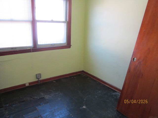 2680 Carpenter Street, Hamtramck, MI 48212