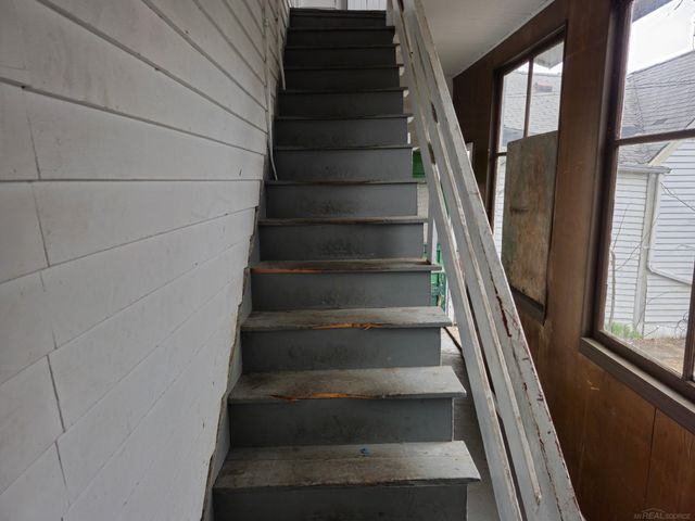 2680 Carpenter Street, Hamtramck, MI 48212
