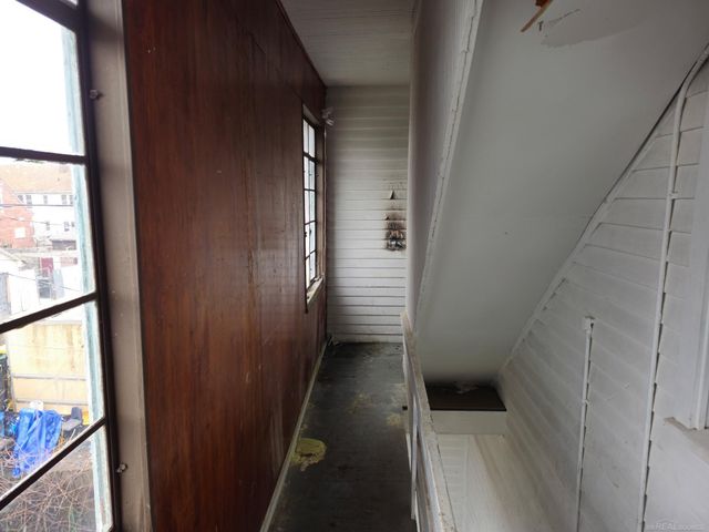 2680 Carpenter Street, Hamtramck, MI 48212