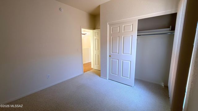 10252 E Wasp Spring Drive, Tucson, AZ 85748