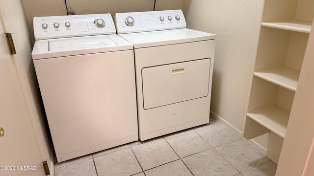 10252 E Wasp Spring Drive, Tucson, AZ 85748