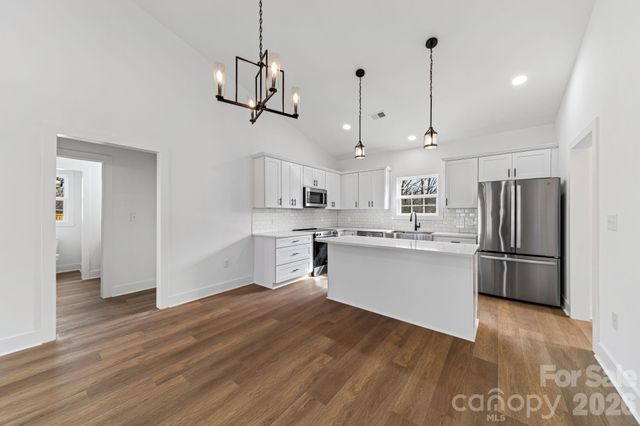 412 S Hill Street, Gastonia, NC 28052