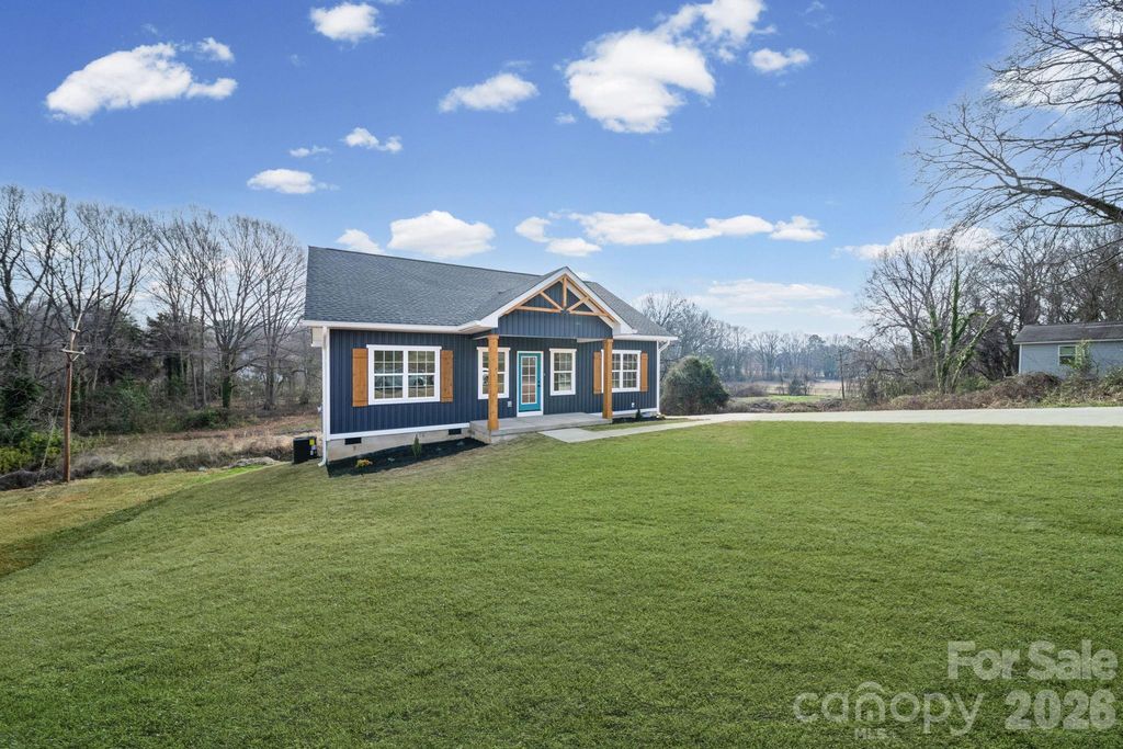 412 S Hill Street, Gastonia, NC 28052