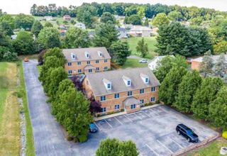 425 LEE JACKSON HWY, Staunton, VA 24401