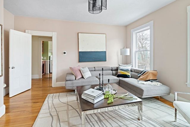2 Hubbard Avenue 1, Cambridge, MA 02140