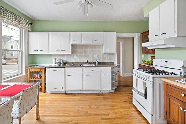 2 Hubbard Avenue 1, Cambridge, MA 02140