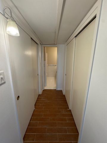 2700 Bellefontaine Street B8, Houston, TX 77025