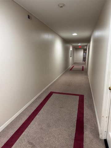 2700 Bellefontaine Street B8, Houston, TX 77025