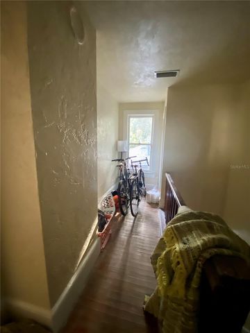 1102 NW 3RD AVENUE, Gainesville, FL 32601