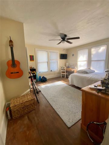1102 NW 3RD AVENUE, Gainesville, FL 32601