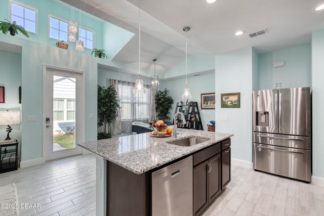 373 Hang Loose Way, Daytona Beach, FL 32124