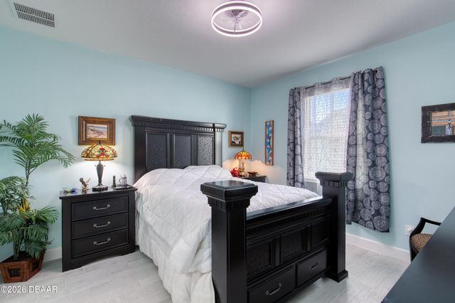 373 Hang Loose Way, Daytona Beach, FL 32124