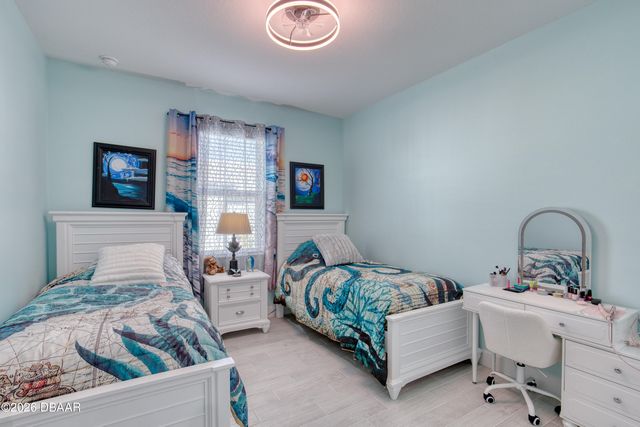 373 Hang Loose Way, Daytona Beach, FL 32124