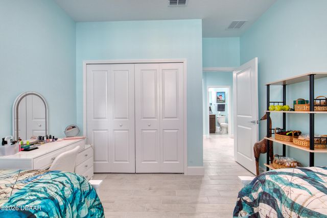 373 Hang Loose Way, Daytona Beach, FL 32124