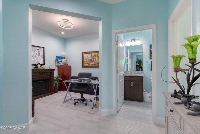 373 Hang Loose Way, Daytona Beach, FL 32124