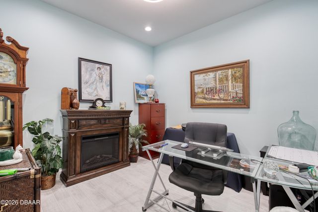 373 Hang Loose Way, Daytona Beach, FL 32124