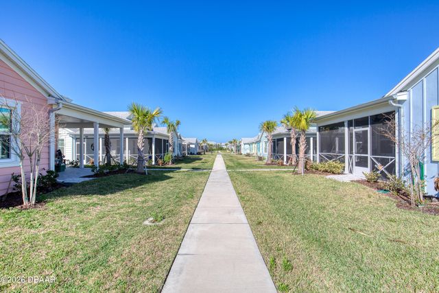 373 Hang Loose Way, Daytona Beach, FL 32124