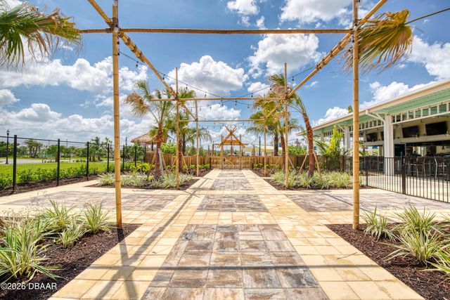 373 Hang Loose Way, Daytona Beach, FL 32124