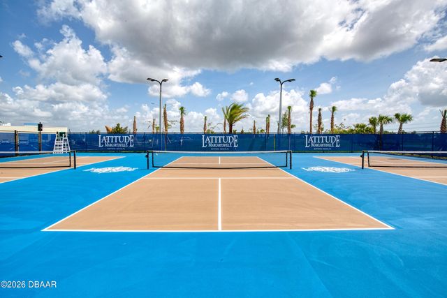 373 Hang Loose Way, Daytona Beach, FL 32124