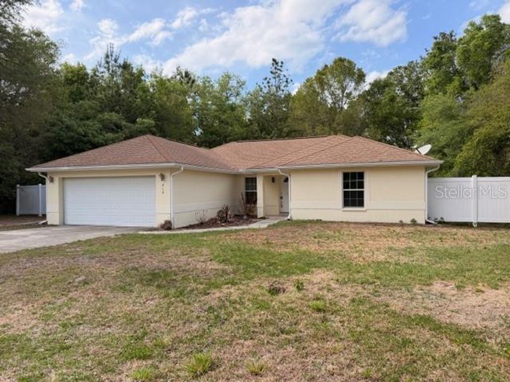 212 EMERALD LOOP WAY, Ocala, FL 34472