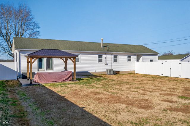 4805 S US HWY 31, Crothersville, IN 47229