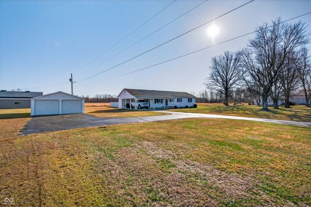 4805 S US HWY 31, Crothersville, IN 47229