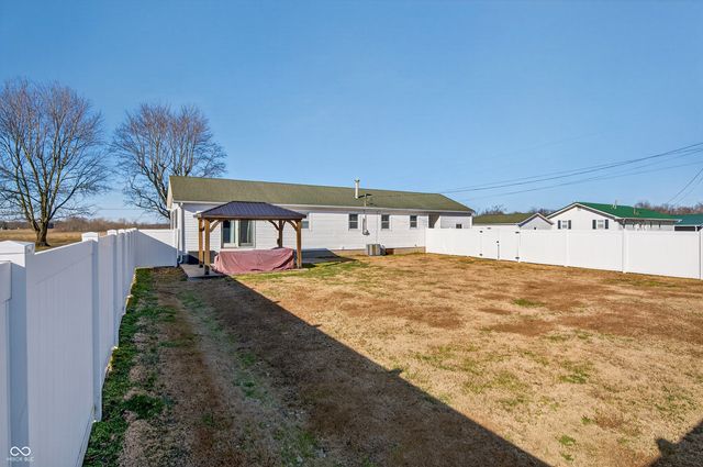 4805 S US HWY 31, Crothersville, IN 47229