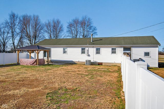 4805 S US HWY 31, Crothersville, IN 47229