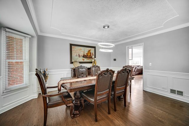 5307 Catclaw Court, Naperville, IL 60564