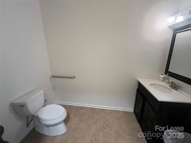 2776 N Nc 16 Business Highway, Denver, NC 28037
