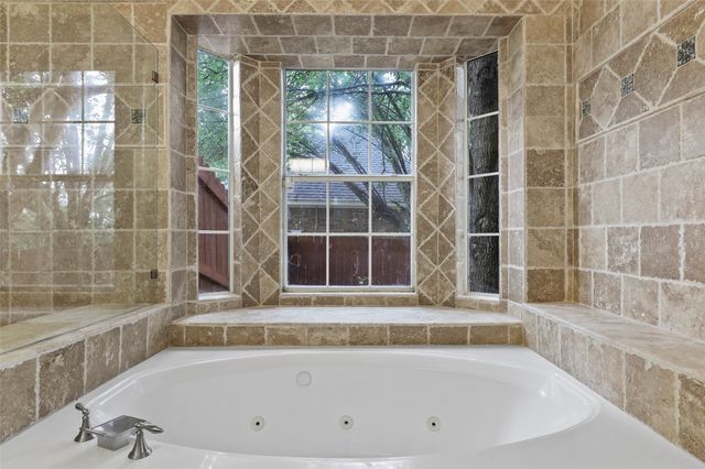 545 Oak Hill Drive, Southlake, TX 76092