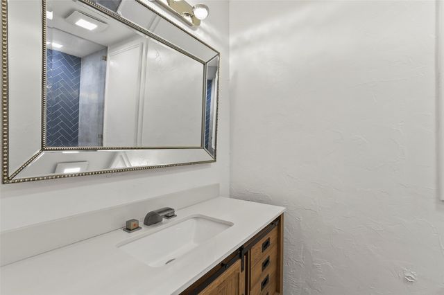 545 Oak Hill Drive, Southlake, TX 76092