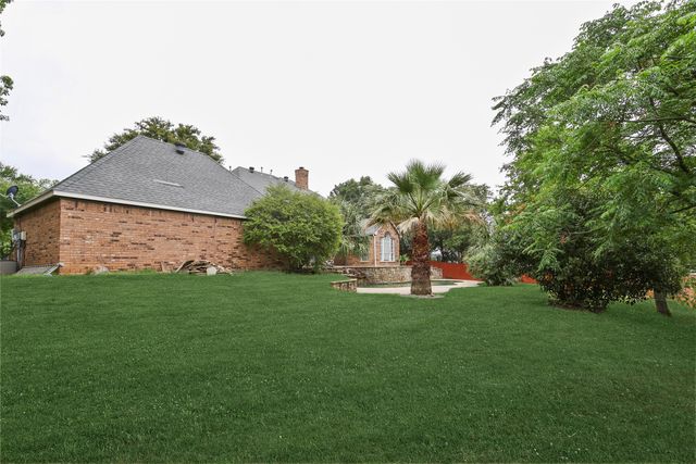 545 Oak Hill Drive, Southlake, TX 76092