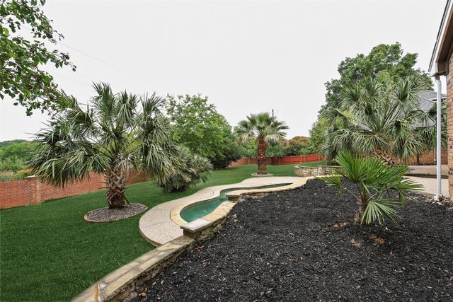 545 Oak Hill Drive, Southlake, TX 76092