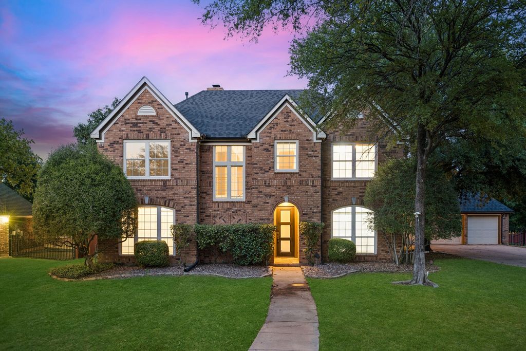 545 Oak Hill Drive, Southlake, TX 76092