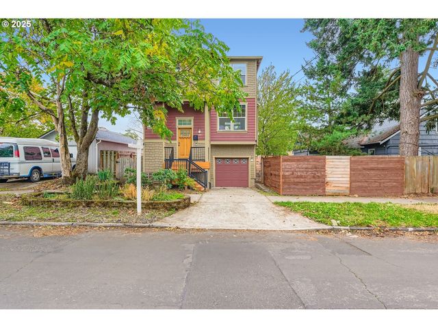 7912 Ne KLICKITAT St, Portland, OR 97213