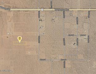 183rd St E / Avenue W5, Llano, CA 93544