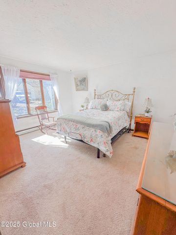 689 Old Road, Windham, NY 12496