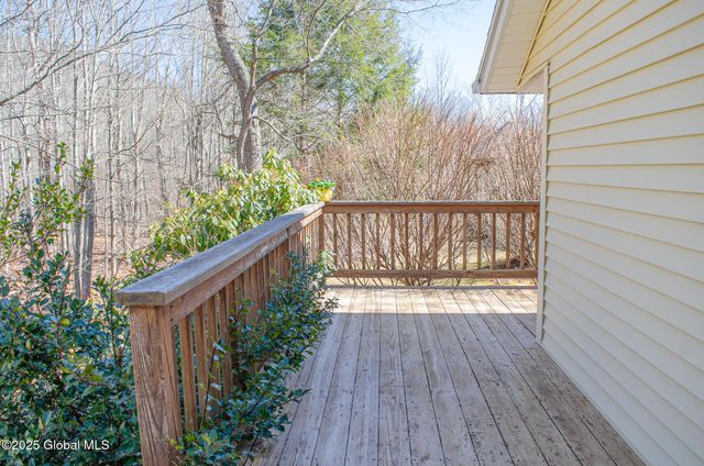 689 Old Road, Windham, NY 12496