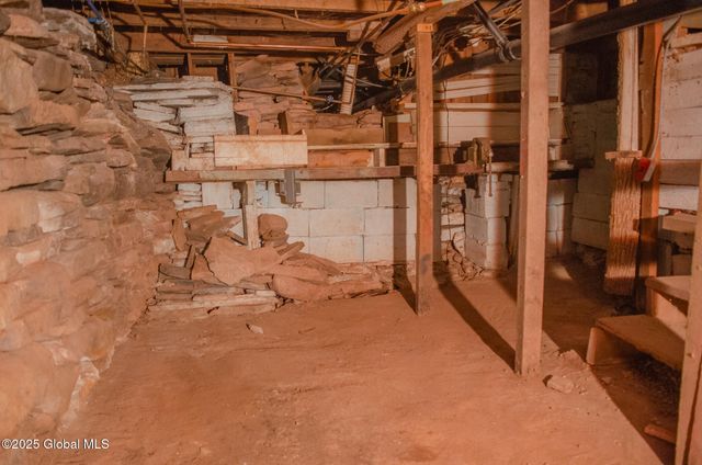 689 Old Road, Windham, NY 12496