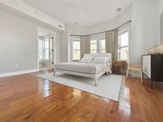 26 Arcadia 2R, Boston, MA 02122