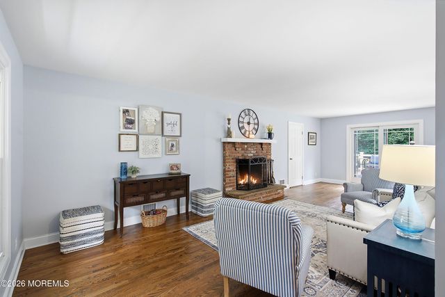 86 Knollwood Drive, Tinton Falls, NJ 07724