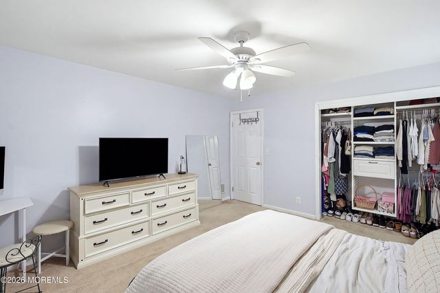 86 Knollwood Drive, Tinton Falls, NJ 07724