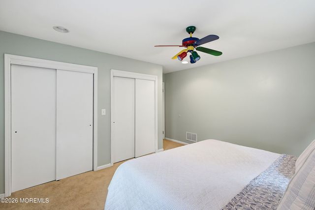 86 Knollwood Drive, Tinton Falls, NJ 07724