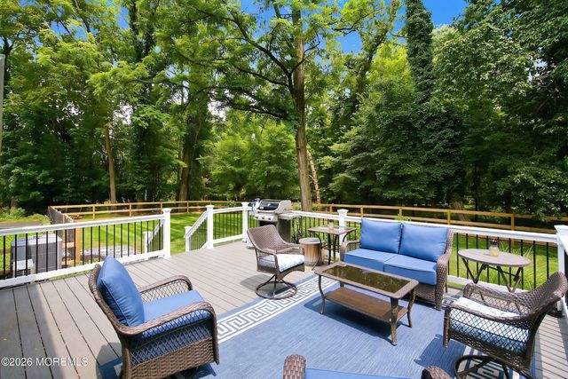 86 Knollwood Drive, Tinton Falls, NJ 07724