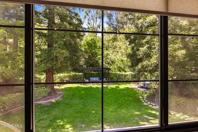 29455 Fountainwood Street, Agoura Hills, CA 91301