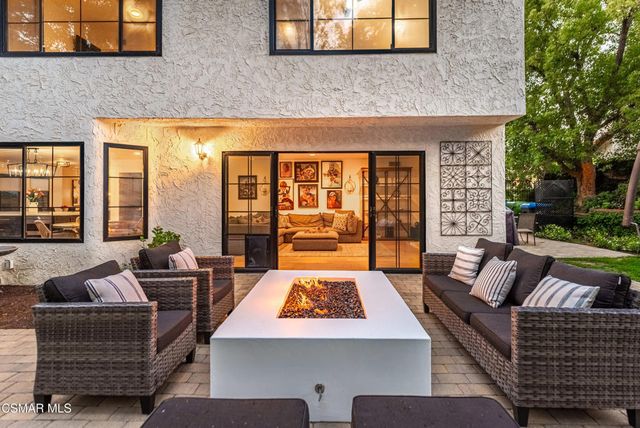 29455 Fountainwood Street, Agoura Hills, CA 91301